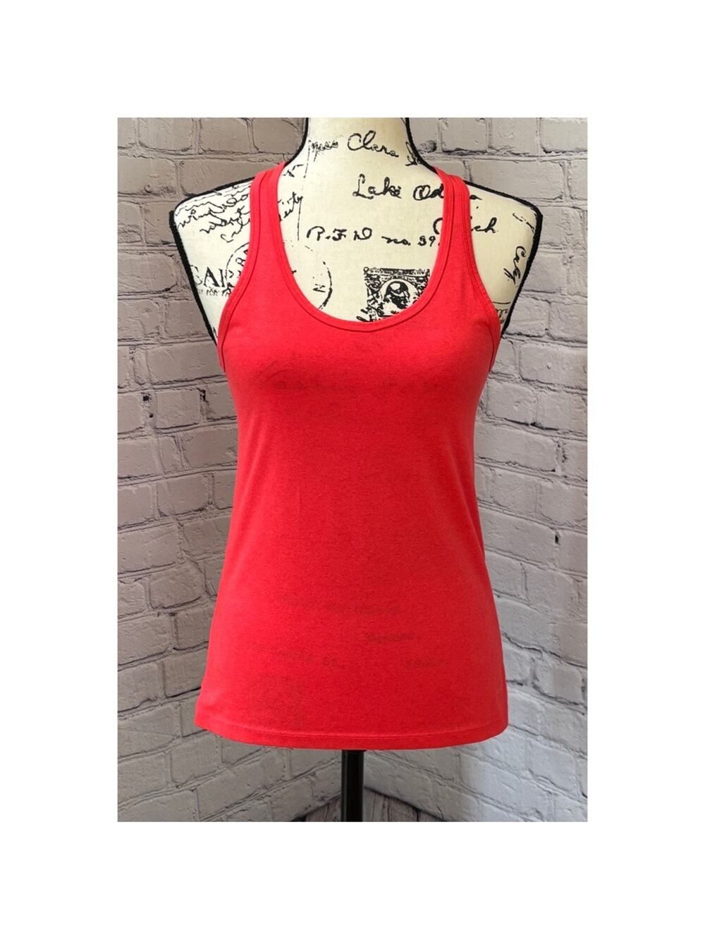 Nike Women’s Red Racerback Tank Top (Size S)